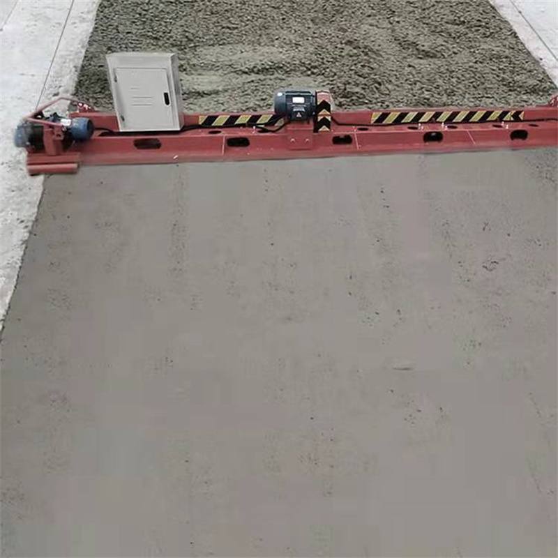 簡易型單副護坡滑模機